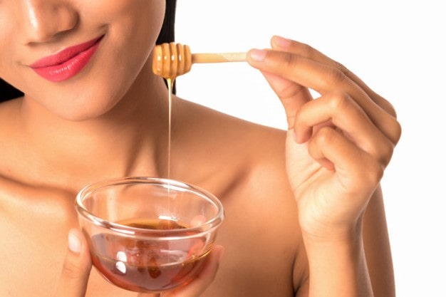 Лечебные свойства меда, Чем полезен мед для кожи тела